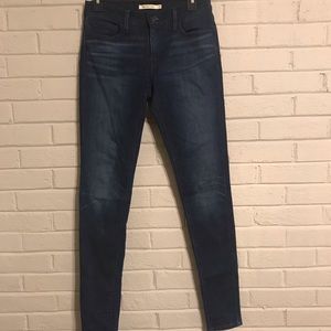 710 super skinny Levi Jeans